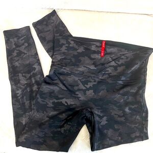 SPANX Faux Leather Leggings-Camouflage